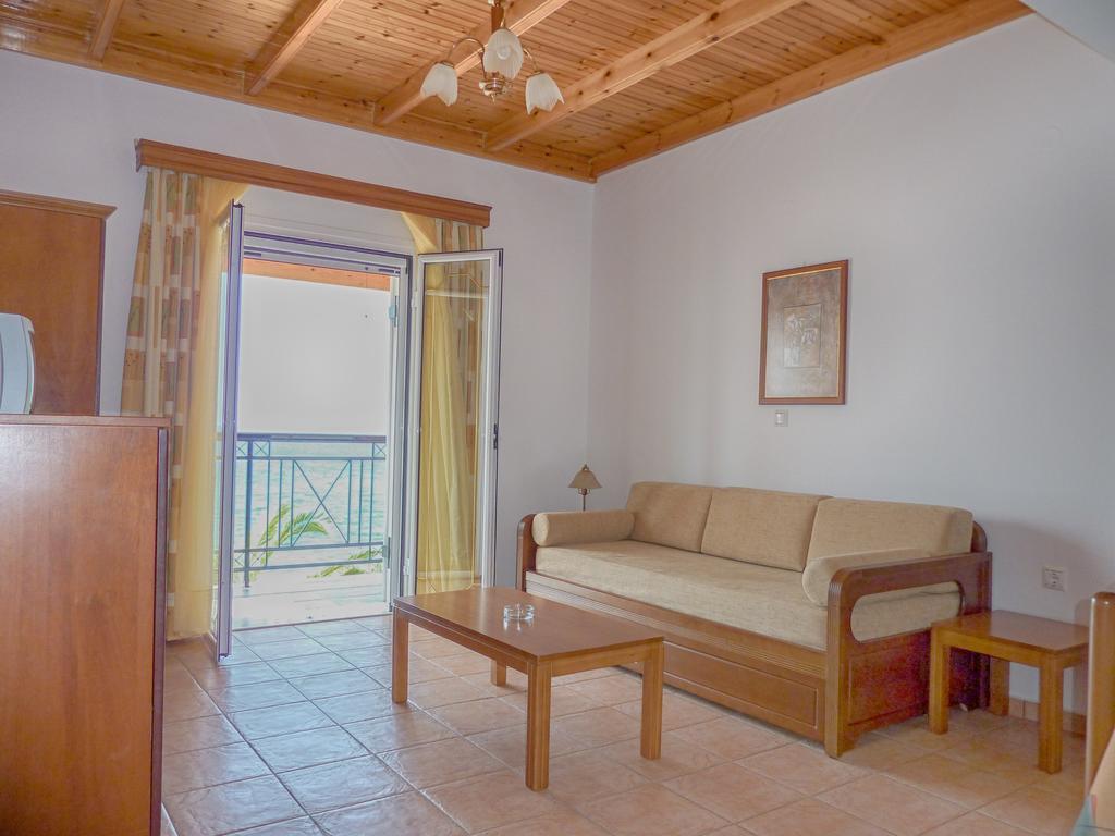 Maria Apartments Agios Georgios Pagon Ngoại thất bức ảnh