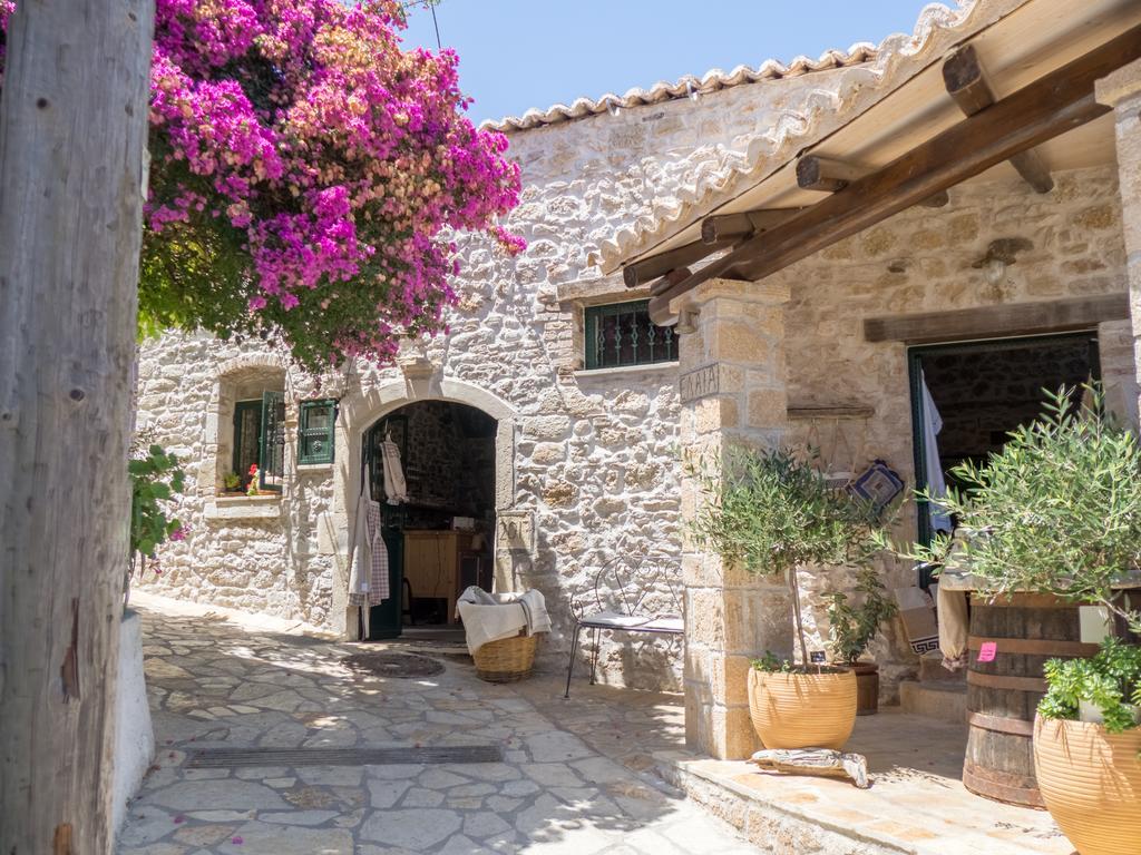 Maria Apartments Agios Georgios Pagon Ngoại thất bức ảnh