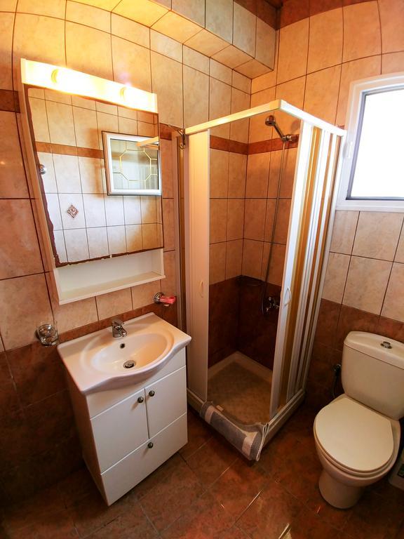 Maria Apartments Agios Georgios Pagon Ngoại thất bức ảnh